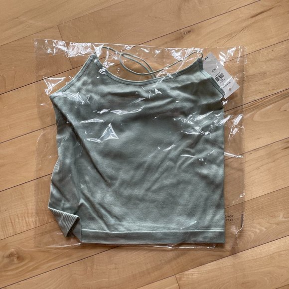 NWT Seamless Mint Cami - Picture 2 of 3